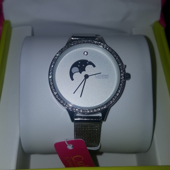 Ladies Watch - Picture 2 of 2